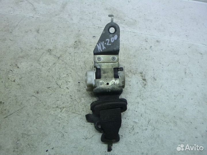 Ремень безопасности задний lexus NX 200/300H 2014