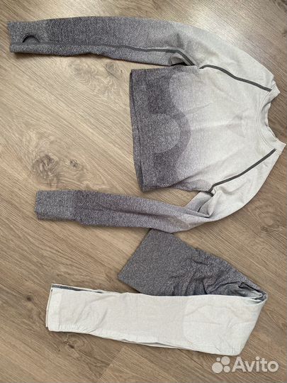 Костюм для фитнеса