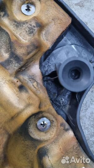 Крышка двигателя Hyundai Santa Fe