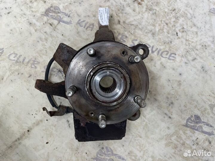 Кулак поворотный передний правый Kia Ceed JD G4FD