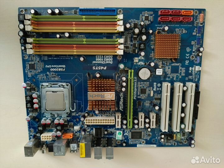 Материнская плата с процессором