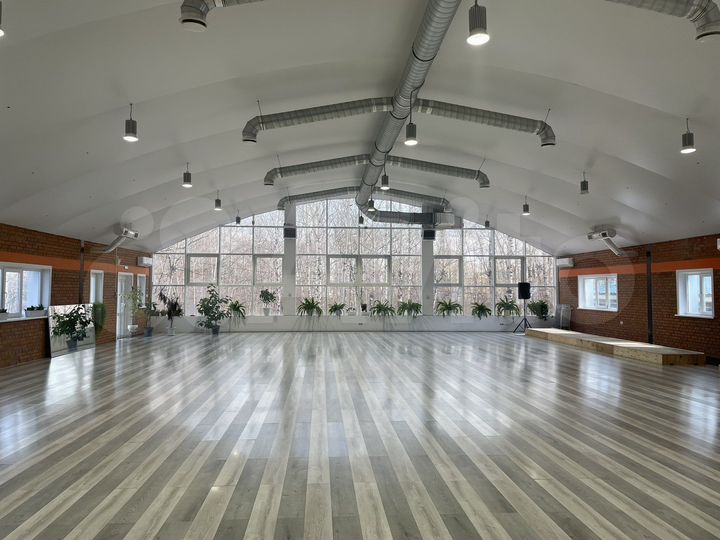 Свободного назначения, 365.5 м²