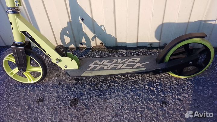 Самокат novatrack