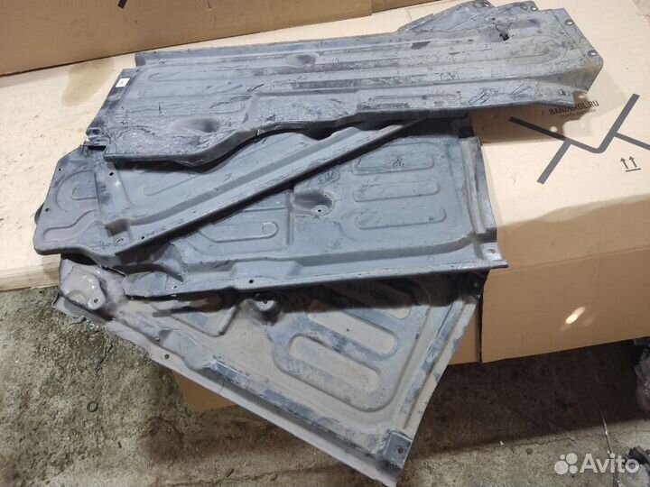 Защита антигравийная Mercedes-benz E-class W211.061