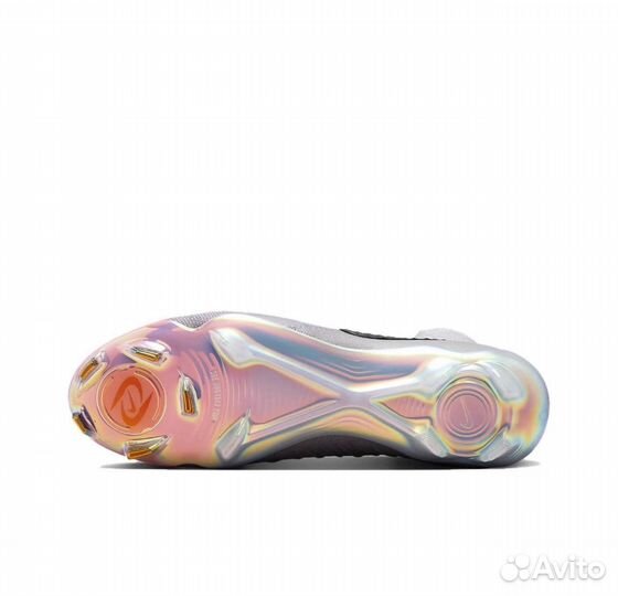 Футбольные бутсы nike phantom gx