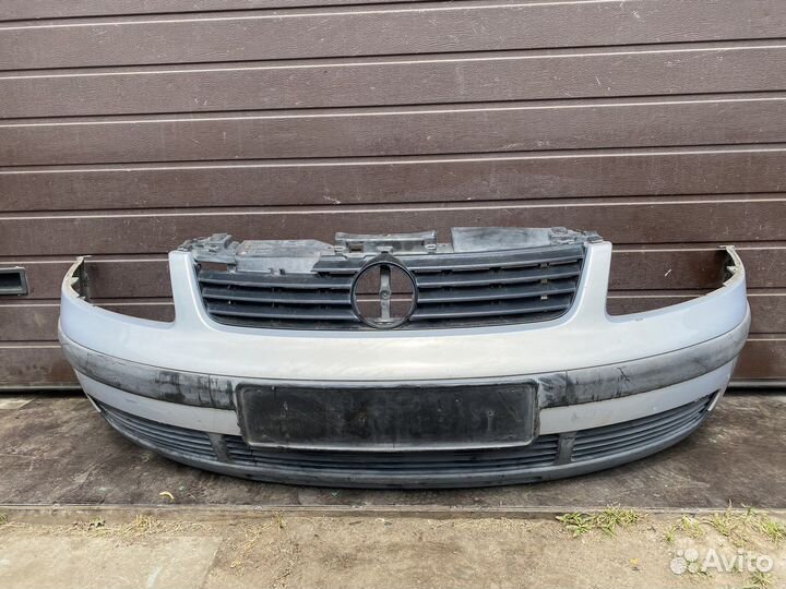 Бампер передний Volkswagen Passat B5