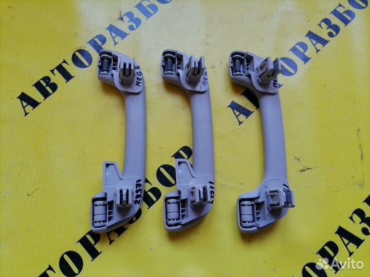 Ручка внутренняя потолочная Renault Megane 3