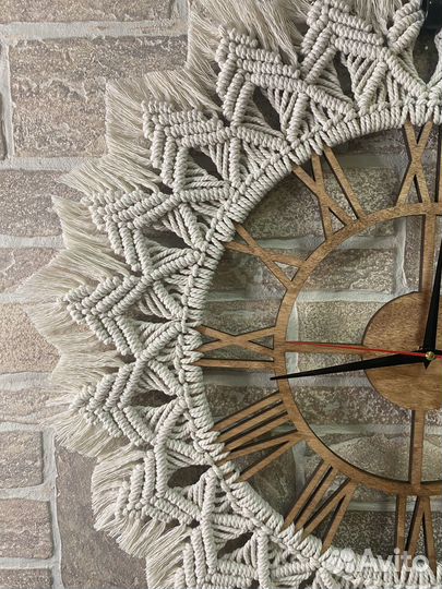 Часы макраме