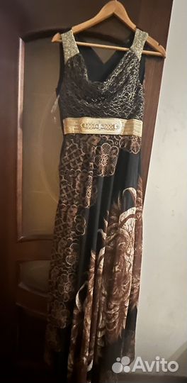 Вечернее платье
