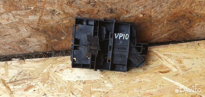 Корпус блока предохранителей Opel Mokka 2012-2019