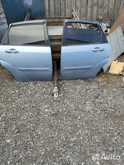 Продам двери ford focus1