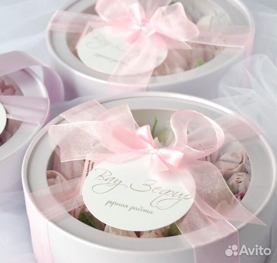 Цветы из зефира в коробке, подарок учителю