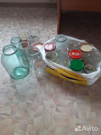 Поменяю на банку огурцов 3 л