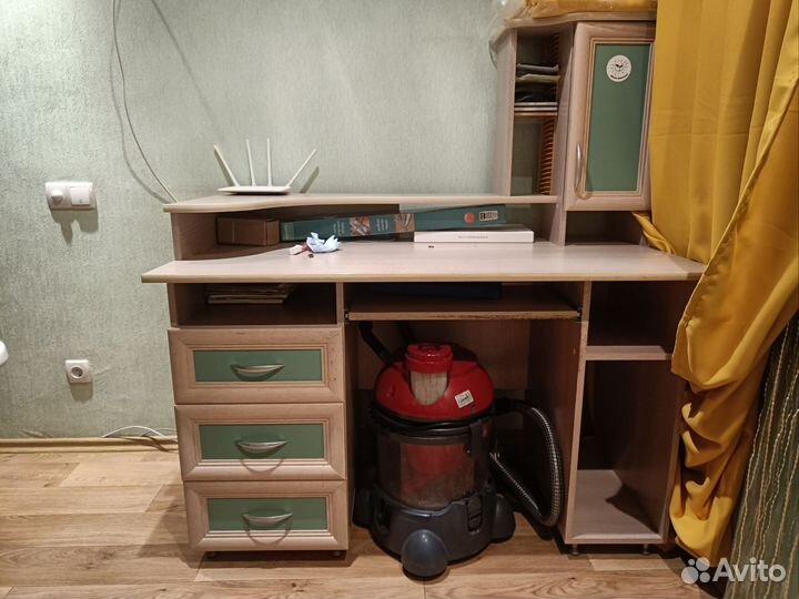 Компьютерный стол