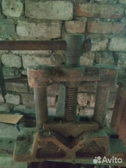 Трубные тиски