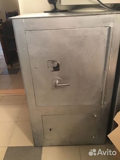 Сейф стальной б/у СССР