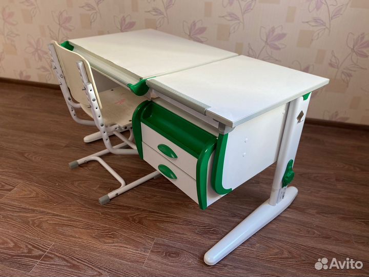 Растущая парта и стул деми