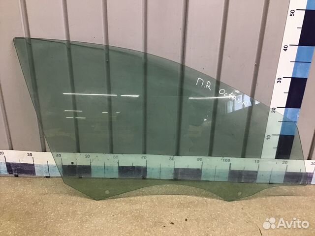 Стекло двери передней правой Skoda Octavia (A7) 20