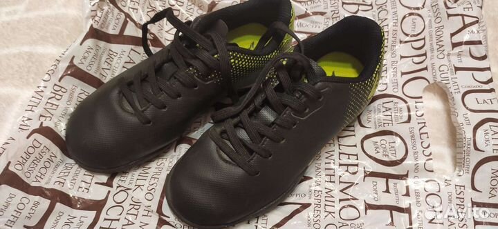 Футбольные бутсы demix