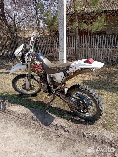 Продам моцикл Судзуки Джебел 250