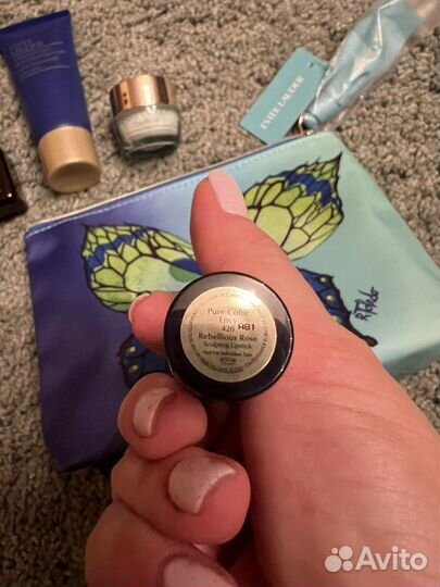 Косметичка и косметика estee lauder