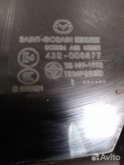 Стекло двери задней левой форточка Mazda 3 BL 2009