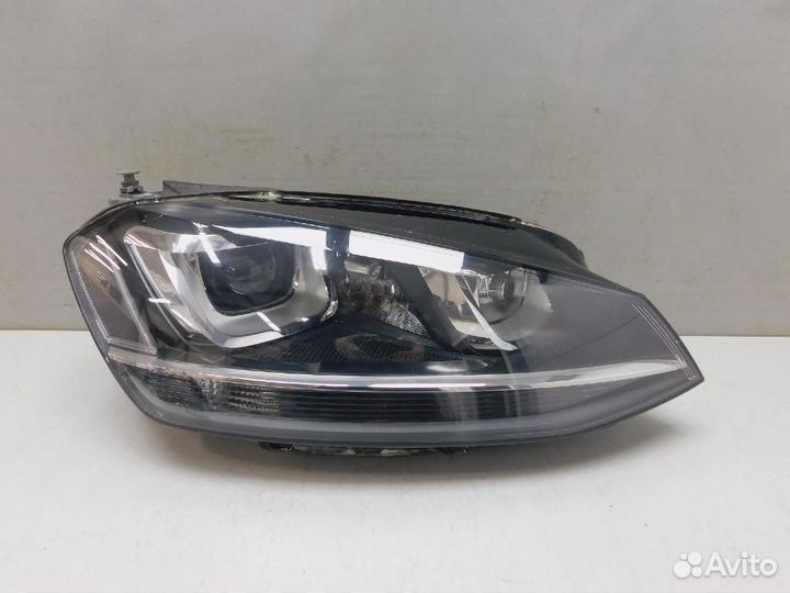 Фара правая Volkswagen Golf