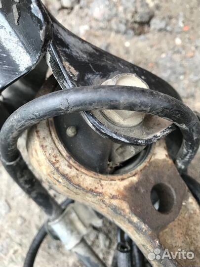 Задняя ступица subaru legacy bp5 bl5