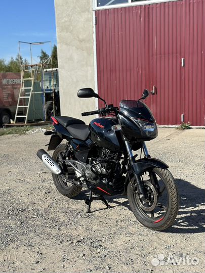 Bajaj pulsar 180