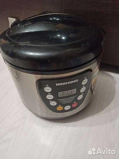 Мультиварка Redmond RMC-M4515