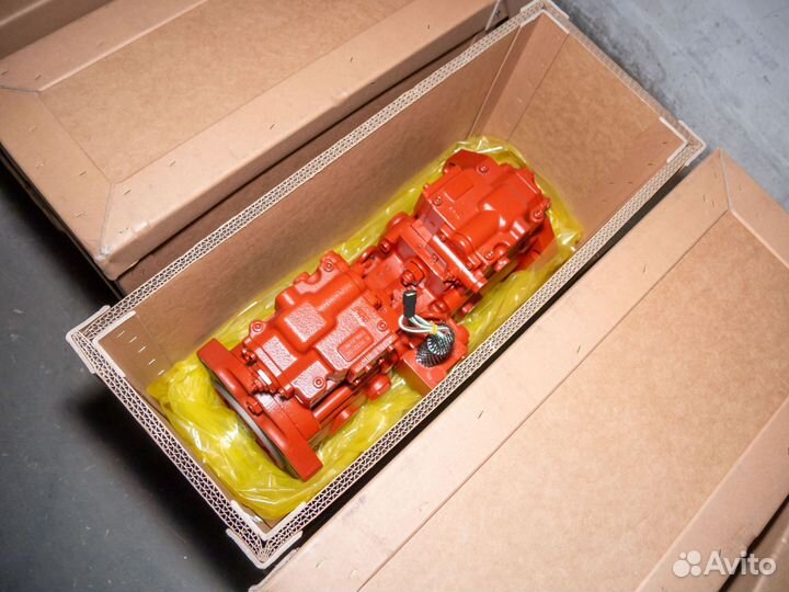 Хитачи zx210w стекло лобовое верхнее