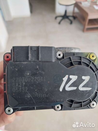 Продам дроссельную заслонку