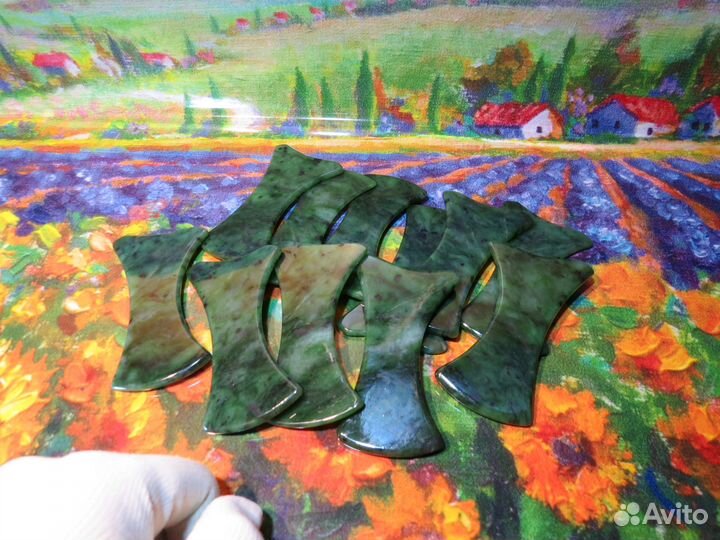 Гуаша для массажа. Сделан из нефрита