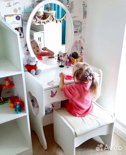 Туалетный столик зеркало для девочки