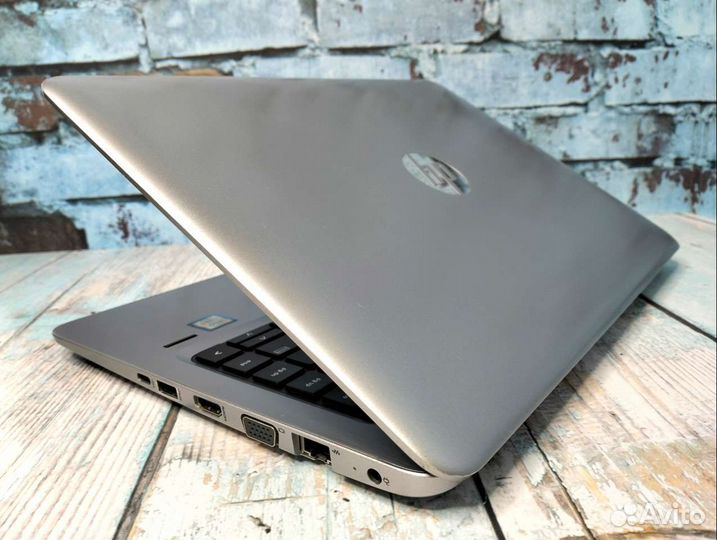 Свежий ультрабук на i5-7200u/ Full HD