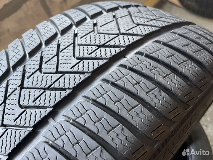 Pirelli Winter Sottozero 3 265/40 R20 104V