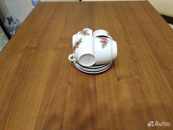 Чайный сервиз на 4 персоны