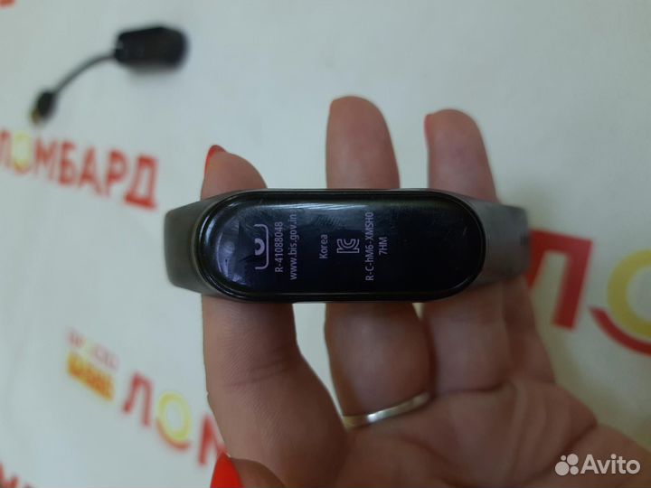 Фитнес трекер Xiaomi Mi SMART Band 4