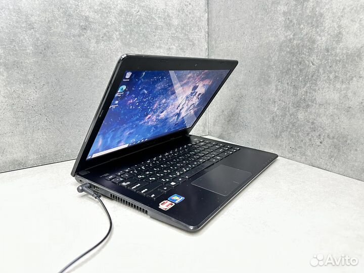 Ноутбук Asus AMD C-60 SSD 128gb RAM 2gb