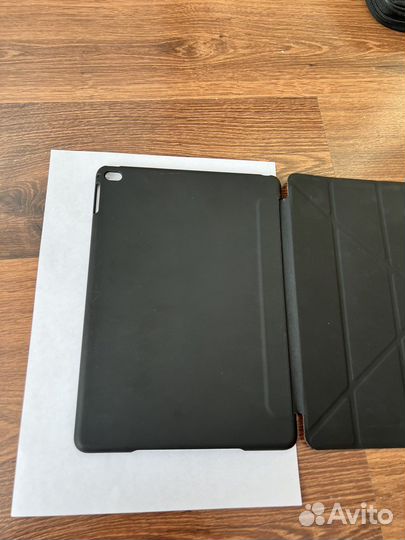 Чехол на iPad