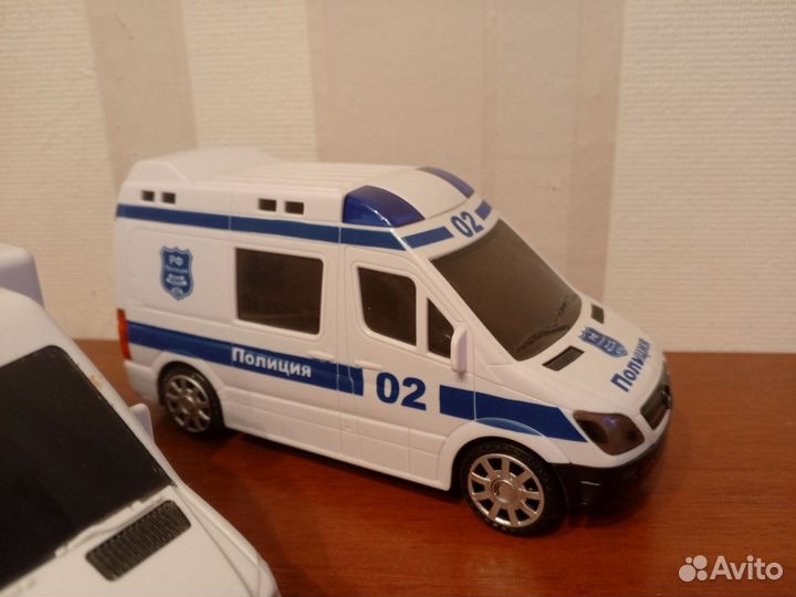 Полицейские машины 3шт с сиреной