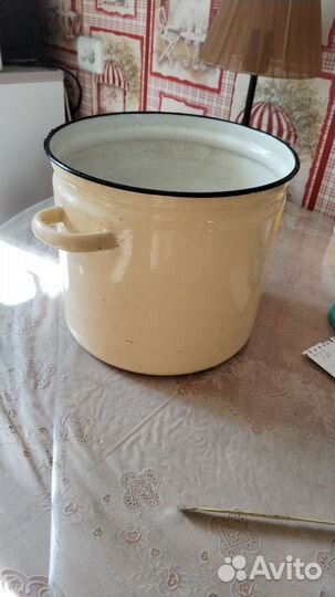 Кастрюля эмалированная бу