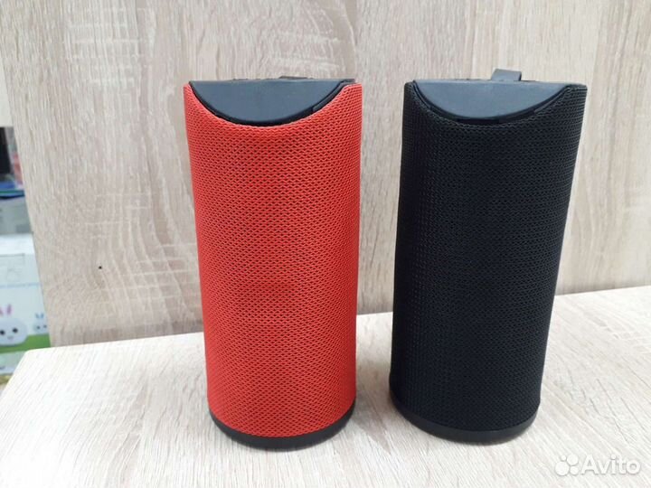 Портативная колонка с петелькой