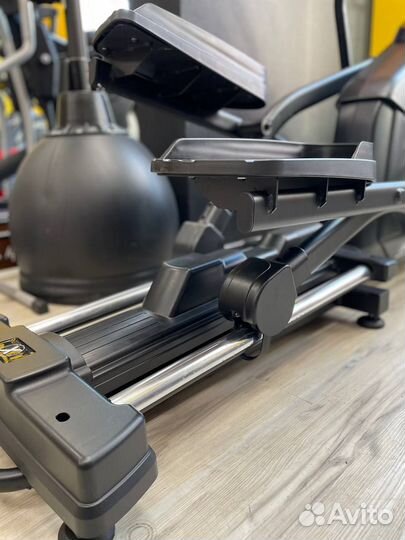 Эллиптический тренажер Proxima Rafale (Витринный э