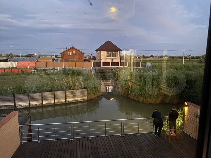 Коттедж 108 м² на участке 4 сот.