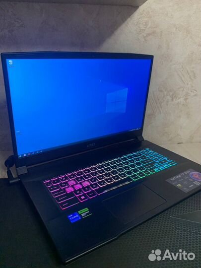 Игровой ноутбук Katana 17 B12VEK