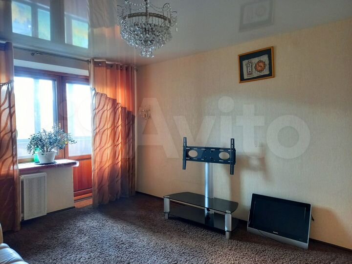 3-к. квартира, 60 м², 3/6 эт.