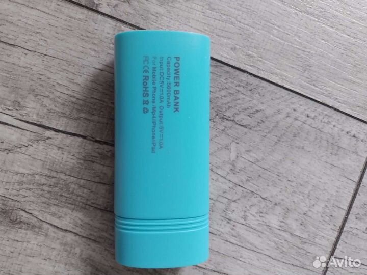 Зарядное устройство на батарейках для телефонов