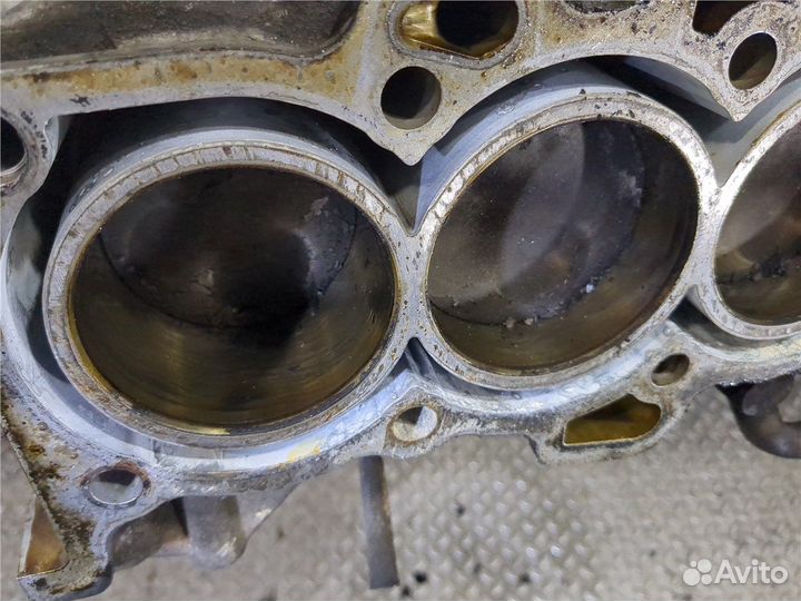 Блок цилиндров Nissan Micra K11E, 2000