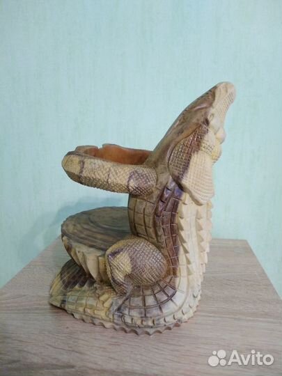 Подставка под бутылку/вазу 